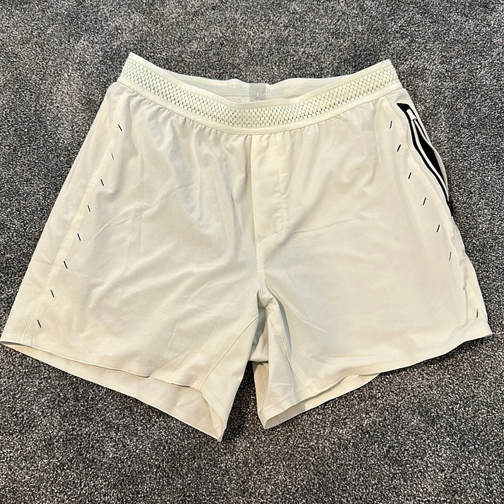 Ten Thousand Men’s Session shorts with liner, in medium, used